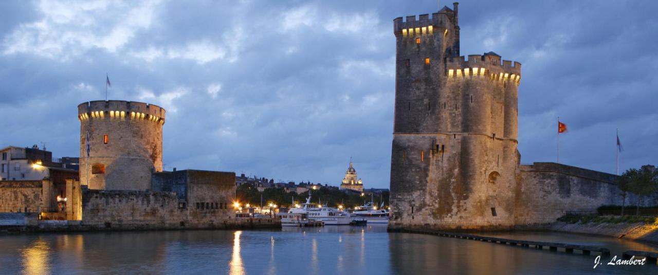 Chambre D'Hotes Les Bains Du Bruant Saint-Porchaire Bagian luar foto