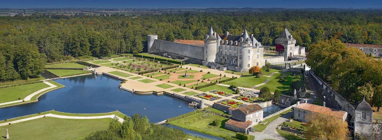 Chambre D'Hotes Les Bains Du Bruant Saint-Porchaire Bagian luar foto